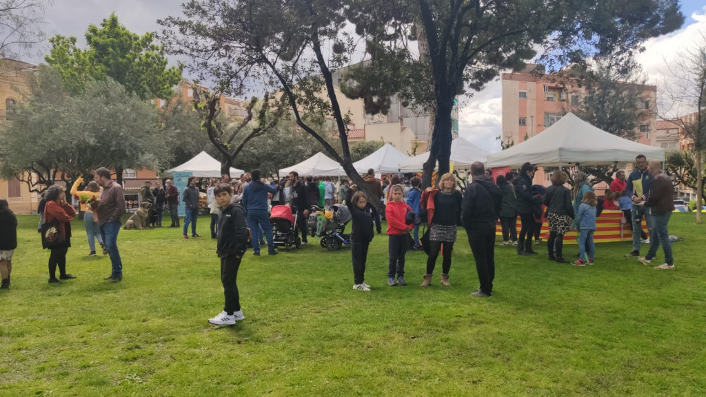 Fira de Sant Jordi al Parc Municipal. Sant Jordi 2022.